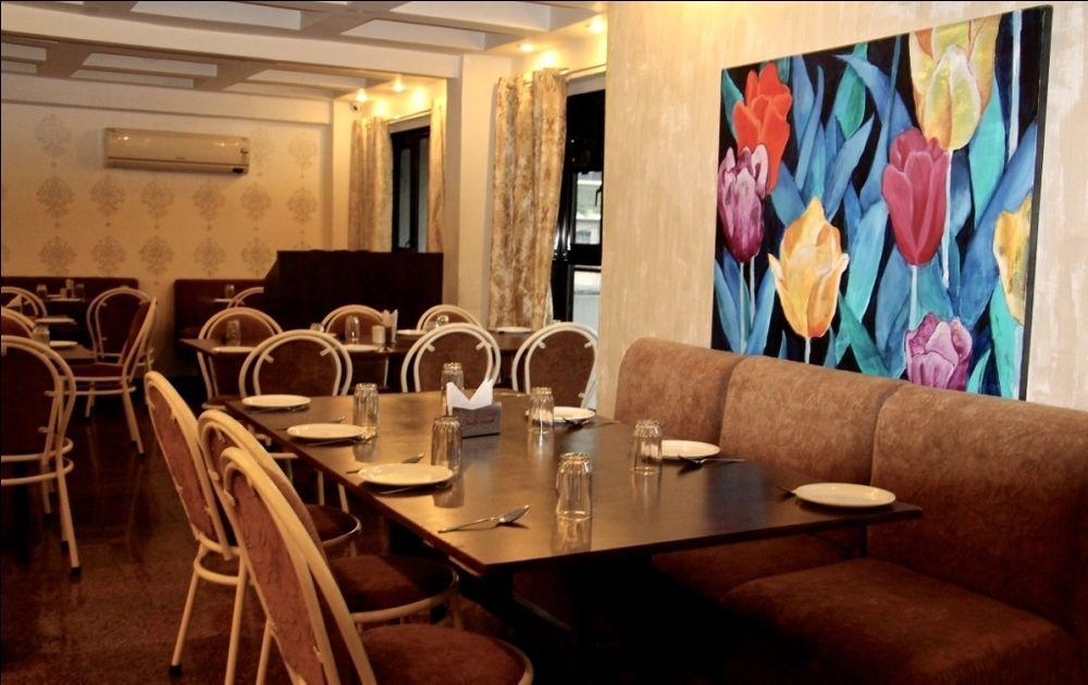 Hotel Samraj Mumbai Exteriör bild