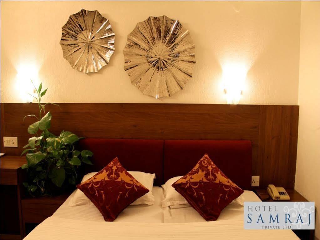 Hotel Samraj Mumbai Exteriör bild
