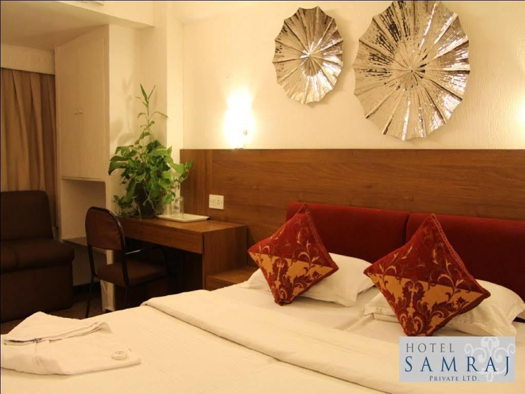 Hotel Samraj Mumbai Exteriör bild